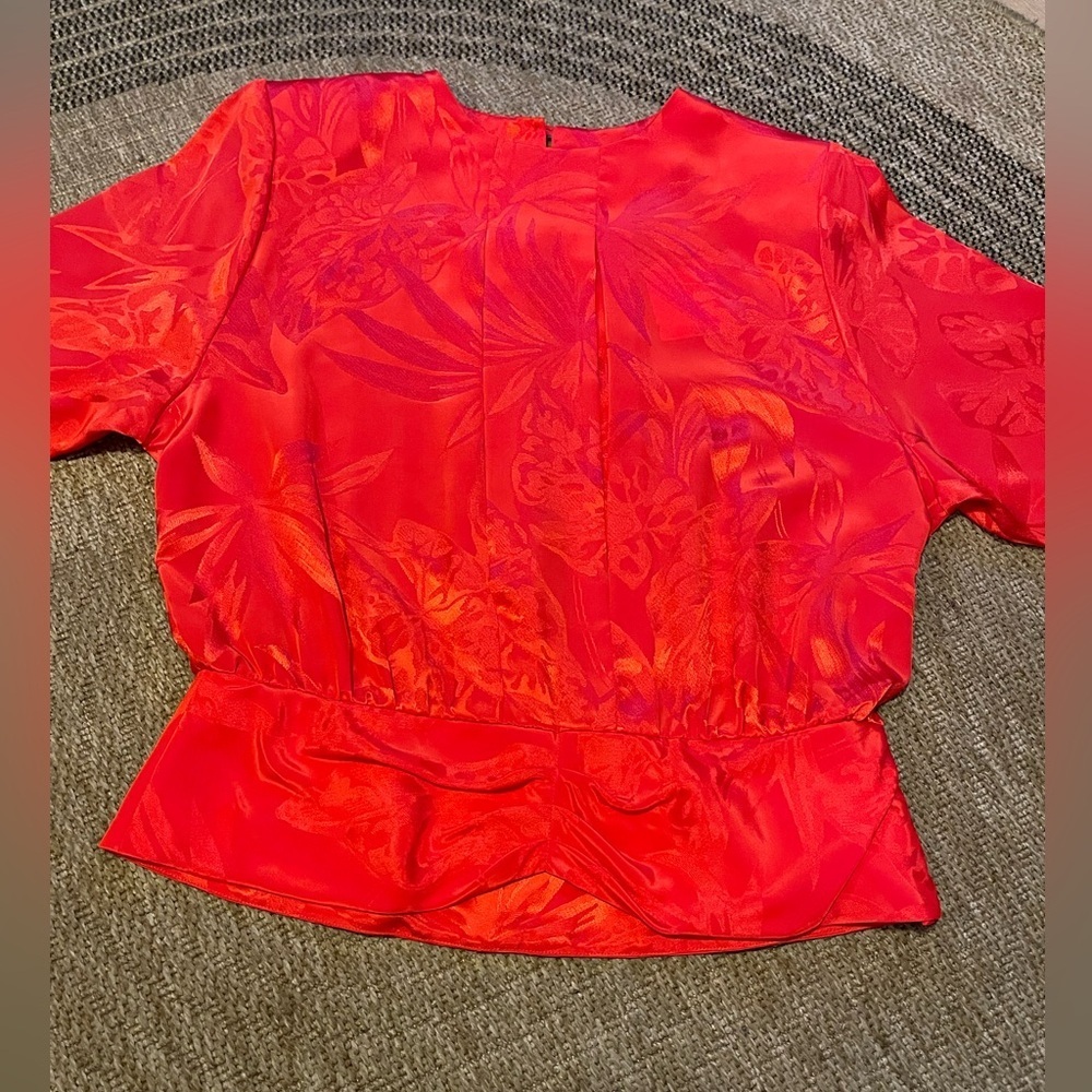 Early 90s vintage red botanical long sleeve blouse w/ ruched waist side buttons - Picture 10 of 12
